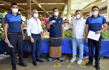 Aliağa Belediyesi’nden Örnek Pazar Yeri Galeri