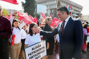 Aliağa’da Cumhuriyet Bayramı Kutlamaları Başladı Galeri