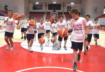 Aliağalı Çocuklar Sporla Buluştu Galeri