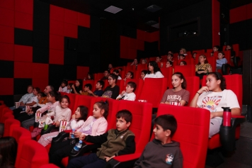 Aliağalı Öğrencilerden ‘Atatürk 1881 – 1919’ Filmine Yoğun İlgi Galeri