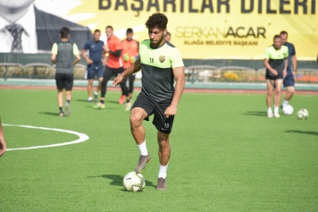 Aliağaspor FK, Çiğli Deplasmanına Hazırlanıyor Galeri