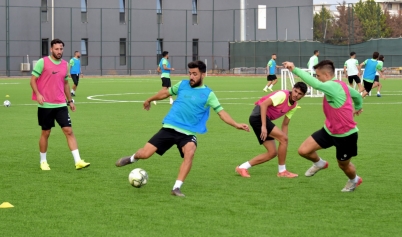 Aliağaspor FK Sezon Hazırlıklarını Sürdürüyor Galeri