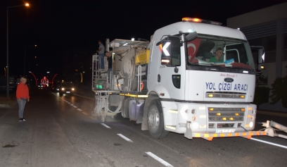 Asfaltlanan Yollarda Çizgi Çalışması Yapılıyor Galeri