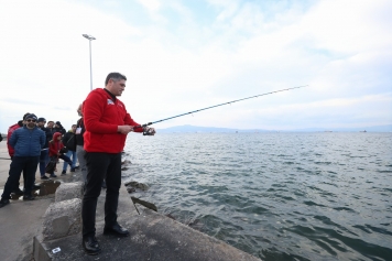 Balık Avı Tutkunları Aliağa’da Yarıştı Galeri