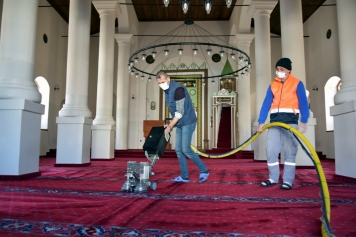 İbadethanelerde Ramazan Temizliği Galeri