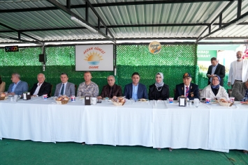 ŞAKRAN’DA AHDE VEFA: ESKİ BAŞKANLAR REFİK ERTEM VE ZEKİ ŞEN’İN İSİMLERİ CADDELERE VERİLD Galeri