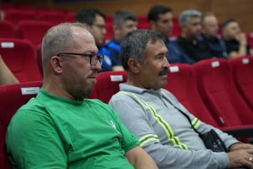 Aliağa Belediyesi’nde Güvenli Sürüş ve Şiddetle Mücadele Eğitimi Galeri