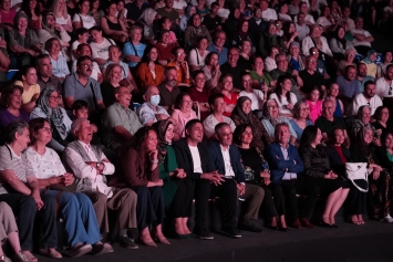 ALİAĞA’DA EMEL TAŞÇIOĞLU RÜZGARI Galeri