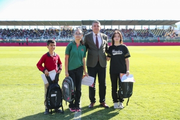 Cumhuriyetin 102.Yıl Gururu Aliağa Atatürk Stadında Yaşandı Galeri