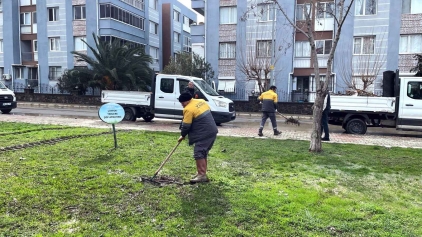Aliağa Belediyesi Yağmur Sonrası Sahada Galeri