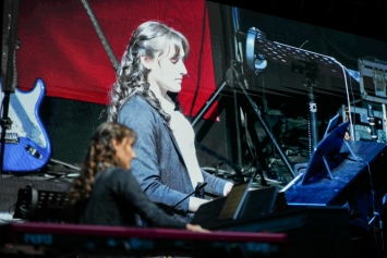 Aliağa Belediyesi Sanatevi (ASEV )Öğrencilerinden Unutulmaz Müzik Gecesi Galeri