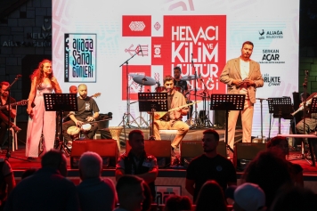 HELVACI’DA KİLİM, KÜLTÜR VE SANAT AYNI ŞENLİKTE BULUŞTU Galeri