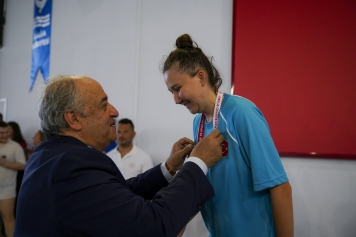 Özel Sporcular Aliağa’da Kulaç Attı Galeri