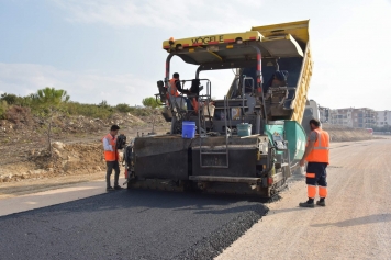 Yeni Mahalle’de Asfalt Çalışmaları Devam Ediyor Galeri