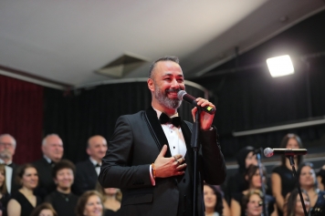 ASEV TSM Korosu Şekip Ayhan Özışık Eserleriyle Sahne Aldı Galeri