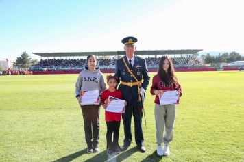 Cumhuriyetin 102.Yıl Gururu Aliağa Atatürk Stadında Yaşandı Galeri