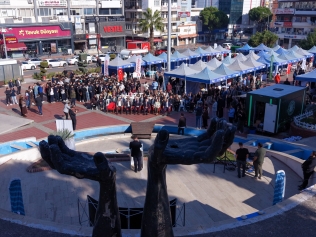 ALİAĞA’DA KARİYER VE İŞ FUARI DÜZENLENDİ Galeri