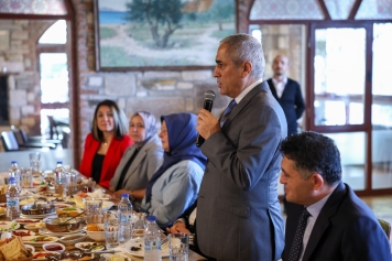 ALİAĞA’DA MUHTARLAR GÜNÜ KUTLANDI Galeri