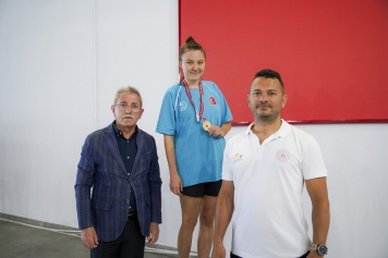 Özel Sporcular Aliağa’da Kulaç Attı Galeri