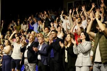 ALBET’ten Ezber Bozan Performans: “5 Dakikada Ünlü”  Galeri