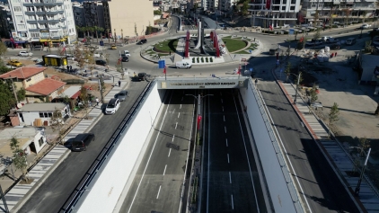 Aliağa Cumhuriyet Bayramı’nı İzel-Çelik-Ercan İle Kutladı Galeri