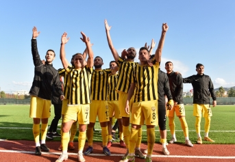 Aliağaspor FK’dan Farklı Galibiyet Galeri