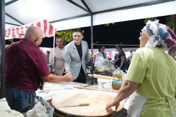 ALİAĞA SANAT GÜNLERİ ŞAKRAN ZEYTİN VE DENİZ FESTİVALİ İLE BAŞLADI Galeri