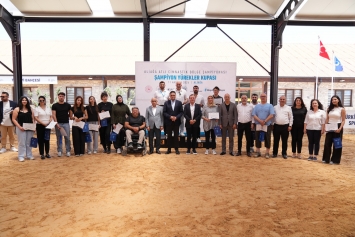Aliağa’da Anlamlı Organizasyon: İzmir Atlı Cimnastik Bölge Şampiyonası Galeri