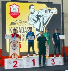 Aliağalı Karateciler Kuşadası’ndan 5 Madalya İle Döndü Galeri
