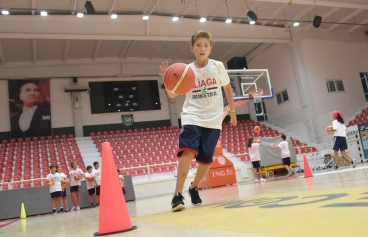 Geleceğin Basketbolcuları Aliağa’da Yetişiyor Galeri