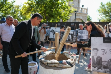 HELVACI’DA KİLİM, KÜLTÜR VE SANAT AYNI ŞENLİKTE BULUŞTU Galeri