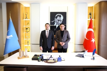 İZMİR BAROSU BAŞKANI SERHAT SÖKMEN VE YÖNETİMİNDEN BAŞKAN SERKAN ACAR’A ZİYARET Galeri