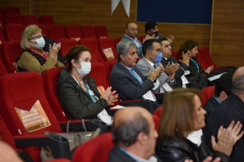 İzmir Kent Konseyleri Birliği Seçimli Genel Kurulu Aliağa’da Yapıldı Galeri