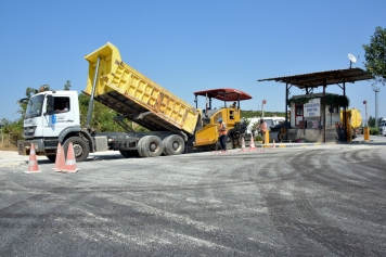 Tanker Garajı Yoluna Bin 100 Ton Asfalt Serildi Galeri