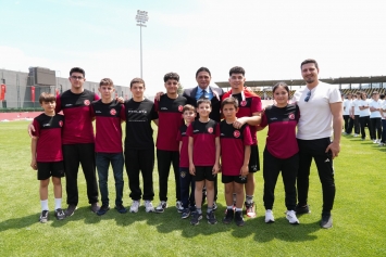 19 Mayıs Atatürk’ü Anma, Gençlik ve Spor Bayramı Aliağa’da Coşkuyla Kutlandı Galeri
