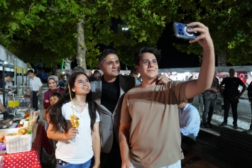 ALİAĞA SANAT GÜNLERİ ŞAKRAN ZEYTİN VE DENİZ FESTİVALİ İLE BAŞLADI Galeri