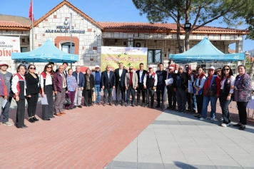 Aliağa’da 3. Zeytin Hasat Şenliği Düzenlendi Galeri
