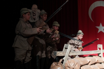 Aliağa’da Çanakkale Zaferi'nin 111. Yıl Dönümü Kutlandı Galeri