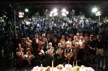 ALİAĞA SANAT GÜNLERİ, “KARANLIKTA KUMPAS”I AĞIRLADI Galeri