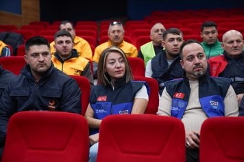 Aliağa’da Orman Yangınlarıyla Mücadele Eden Personele Teşekkür Belgesi Galeri