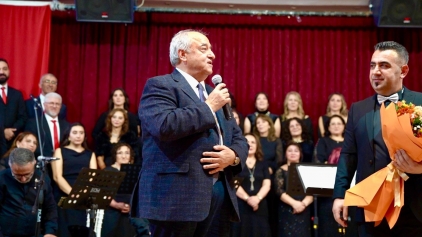 Aliağa’da Türk Halk Müziği Rüzgarı Esti Galeri