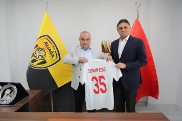 Aliağaspor FK, Şampiyonluk Kupasını Aldı Galeri