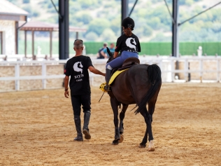 ALİAPARK ATLI SPOR KULÜBÜ’NDE İLK LİSANS SINAVI GERÇEKLEŞTİRİLDİ Galeri