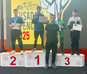 Aliağalı Karateciler Kuşadası’ndan 5 Madalya İle Döndü Galeri