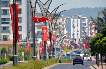 Aliağa, Büyük Zafer İçin Bayraklarla Donatıldı Galeri