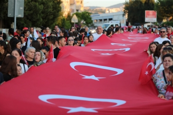 ALİAĞA’DA 103 YILLIK ZAFER, GURUR VE COŞKUYLA KUTLANDI Galeri