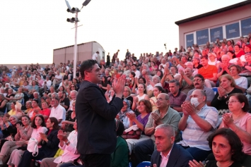 ALİAĞA’DA EMEL TAŞÇIOĞLU RÜZGARI Galeri