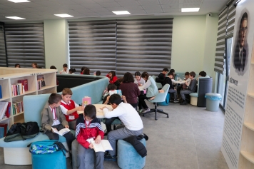 Aliağa’da Kütüphane Haftasında Öğrenciler Aziz Sancar Kütüphanesi’nde Buluştu Galeri