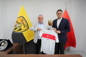 Aliağaspor FK, Şampiyonluk Kupasını Aldı Galeri