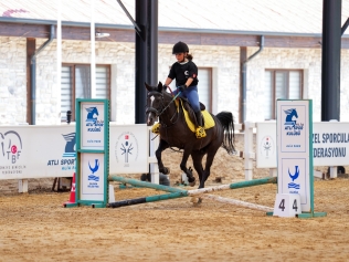 ALİAPARK ATLI SPOR KULÜBÜ’NDE İLK LİSANS SINAVI GERÇEKLEŞTİRİLDİ Galeri